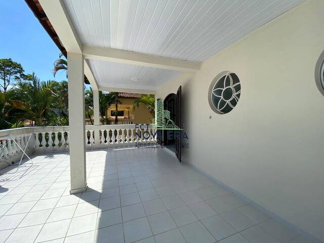 #549 - Casa para Venda em São Sebastião - SP