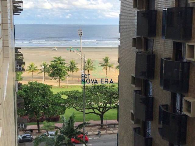 #563 - Apartamento para Locação em Santos - SP