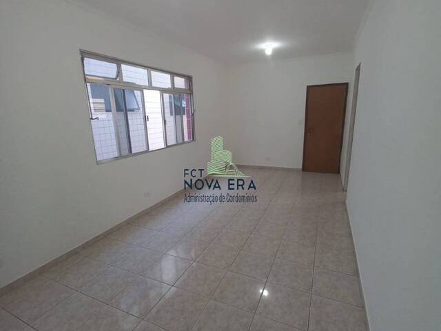 #565 - Apartamento para Locação em Santos - SP