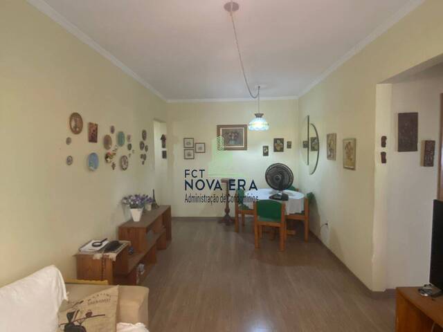 #651 - Apartamento para Venda em Santos - SP