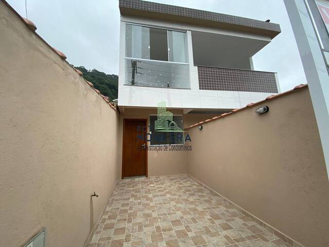 #672 - Casa para Venda em Santos - SP